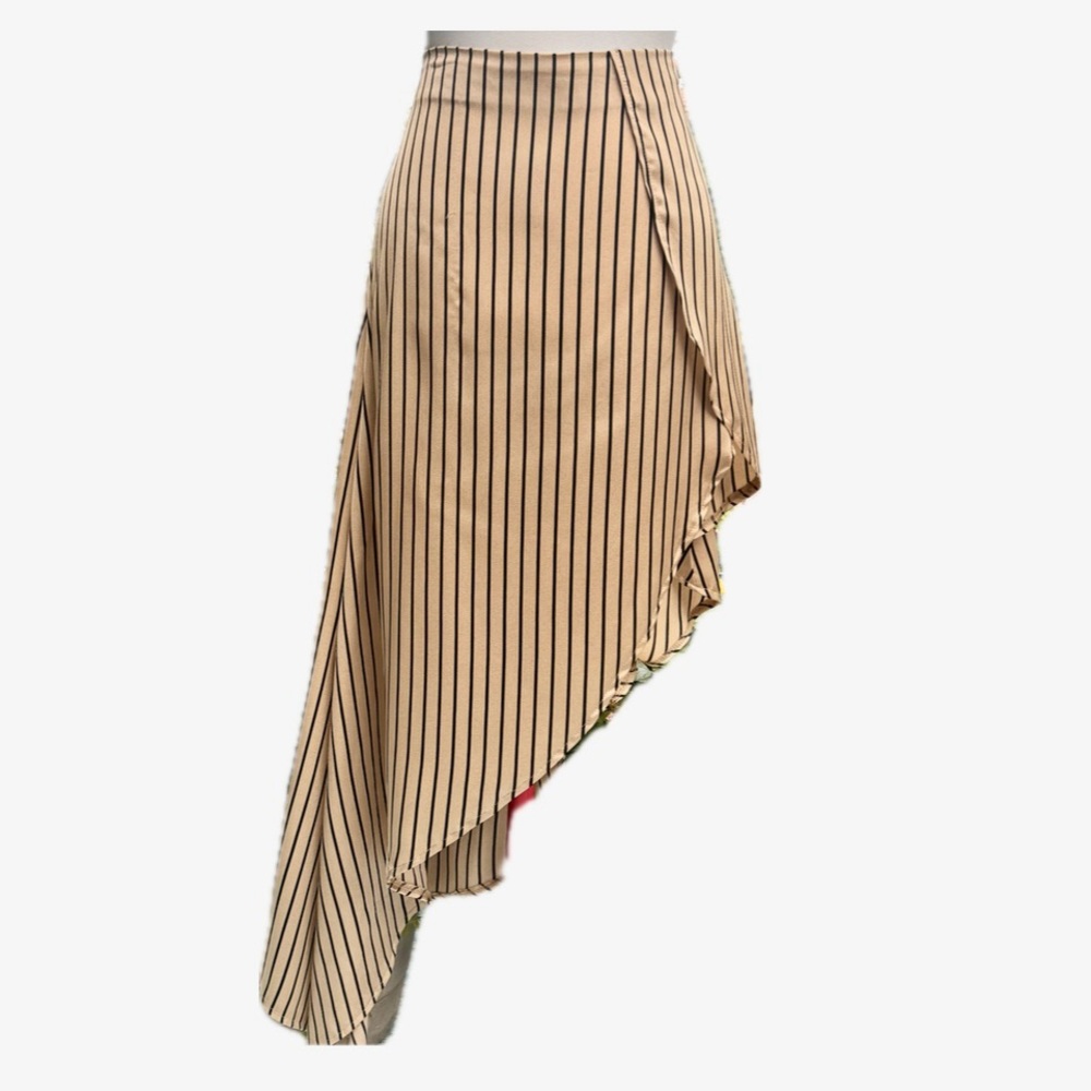 Pretty Little Thing Striped Asymmetrical Gold and Black Skirt Size 12